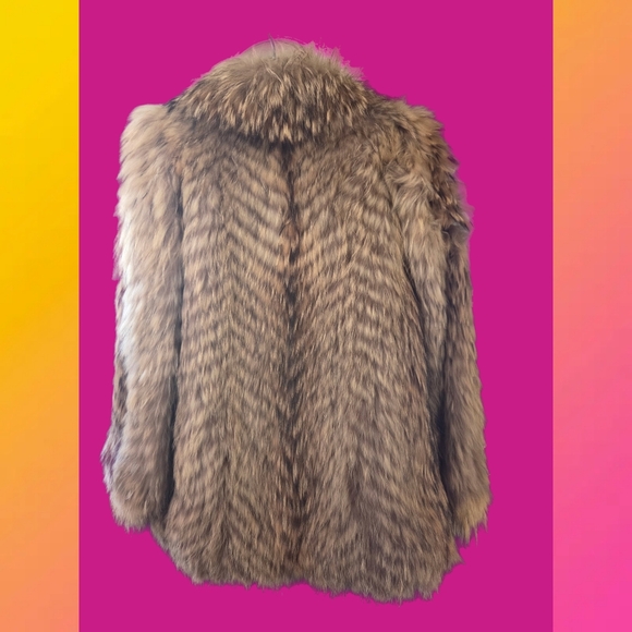 VINTAGE MIXED FURS DESIGNER COAT - Picture 3 of 9